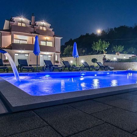 Green Paradise Estate Trilj المظهر الخارجي الصورة