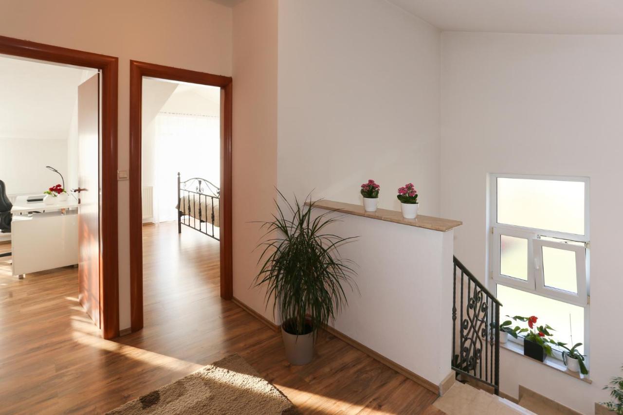 Green Paradise Estate Trilj المظهر الخارجي الصورة